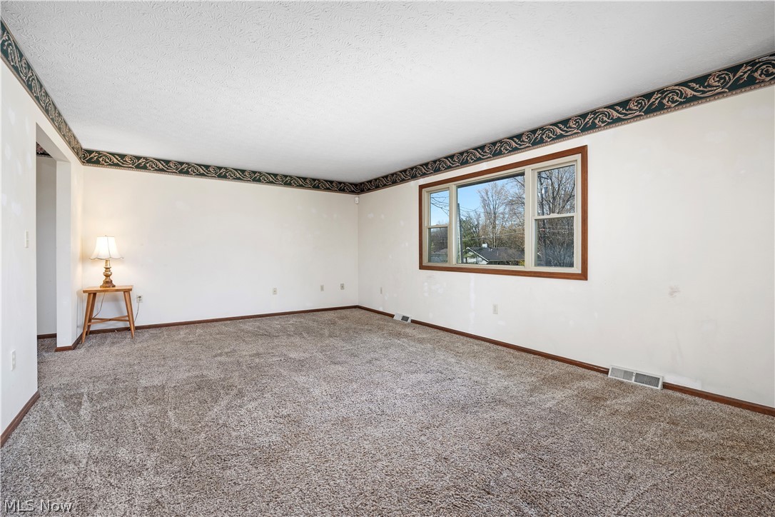 6931 Murray Ridge Road Elyria, OH 44035 - Photo 11 of 42 Gallery Image 11