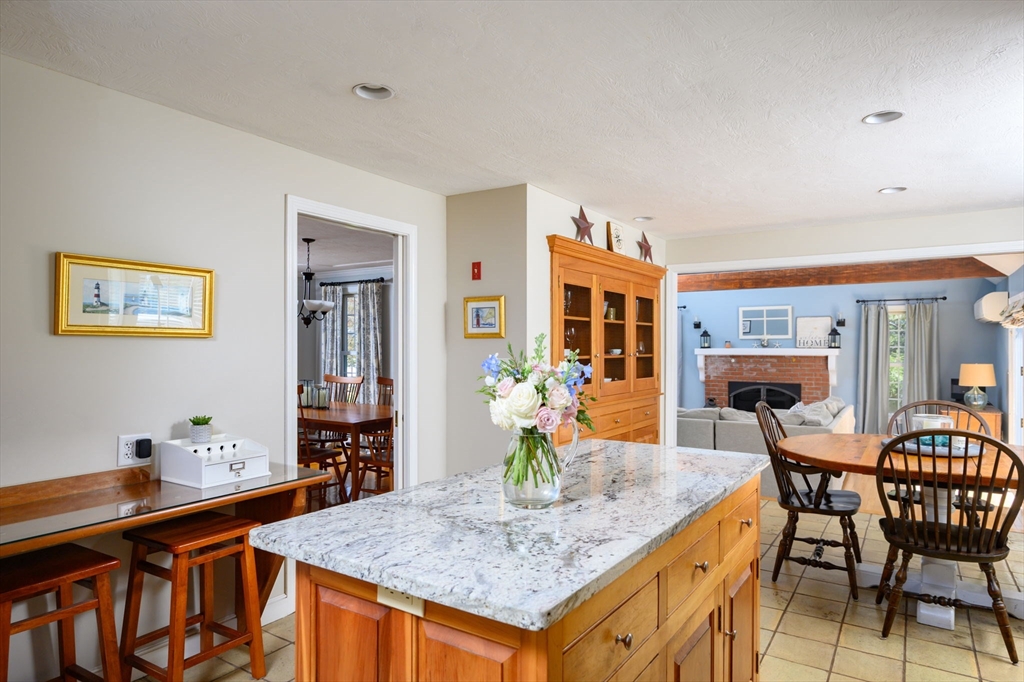 37 Higgins Road Kingston, MA 02364 - Photo 9 of 40 Gallery Image 9