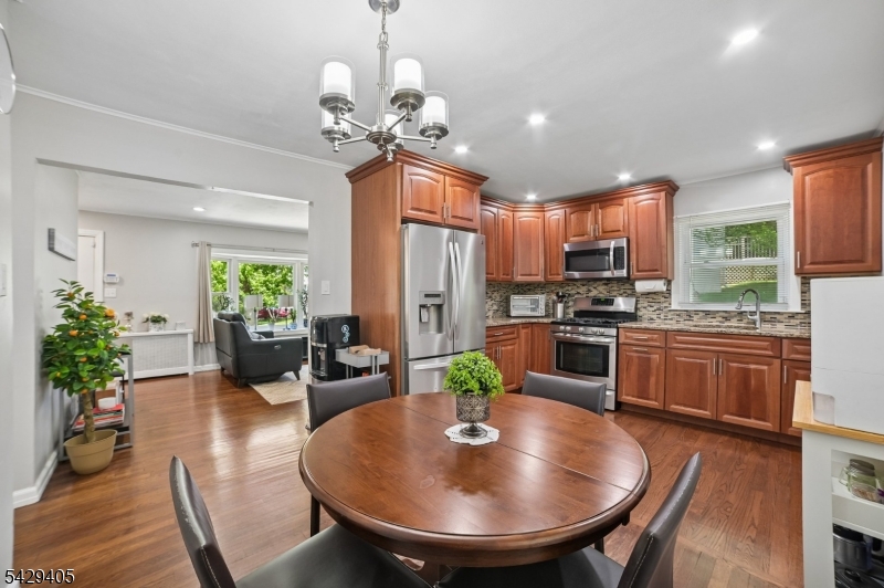 46 Phyllis Road West Orange, NJ 07052 - Photo 1 of 27