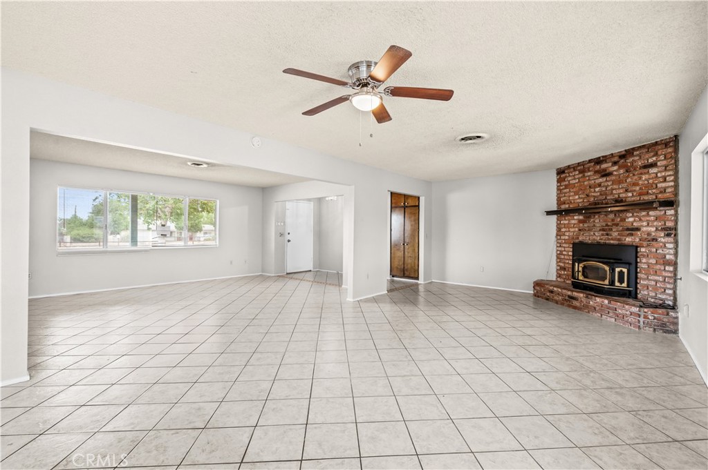 13755 Mohawk Road Apple Valley, CA 92307 - Photo 18 of 66