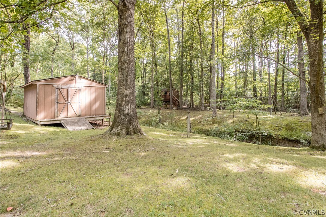 201 County Line Road Midlothian, VA 23112 - Photo 34 of 43 Gallery Image 34