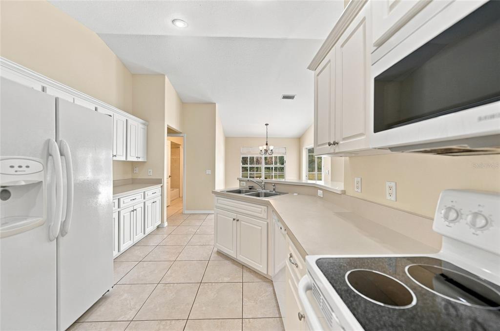 7146 Sablon Road North Port, FL 34291 - Photo 9 of 40 Gallery Image 9