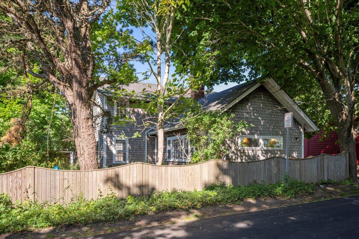 6 Priscilla Alden Road Provincetown, MA 02657 - Photo 13 of 58 a front view of a house with garden