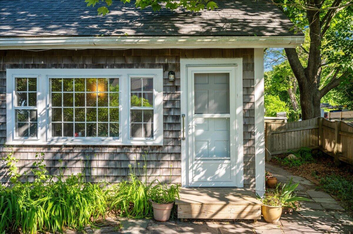 6 Priscilla Alden Road Provincetown, MA 02657 - Photo 4 of 58 62-DDB_4409