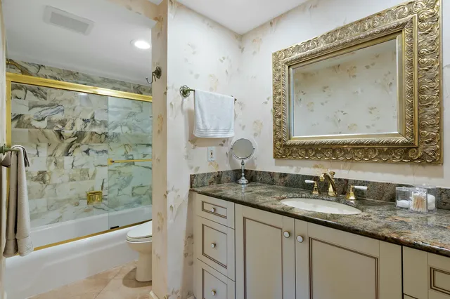 $5,800 | 899 Jeffery Street, Unit 310, Boca Raton, FL 33487