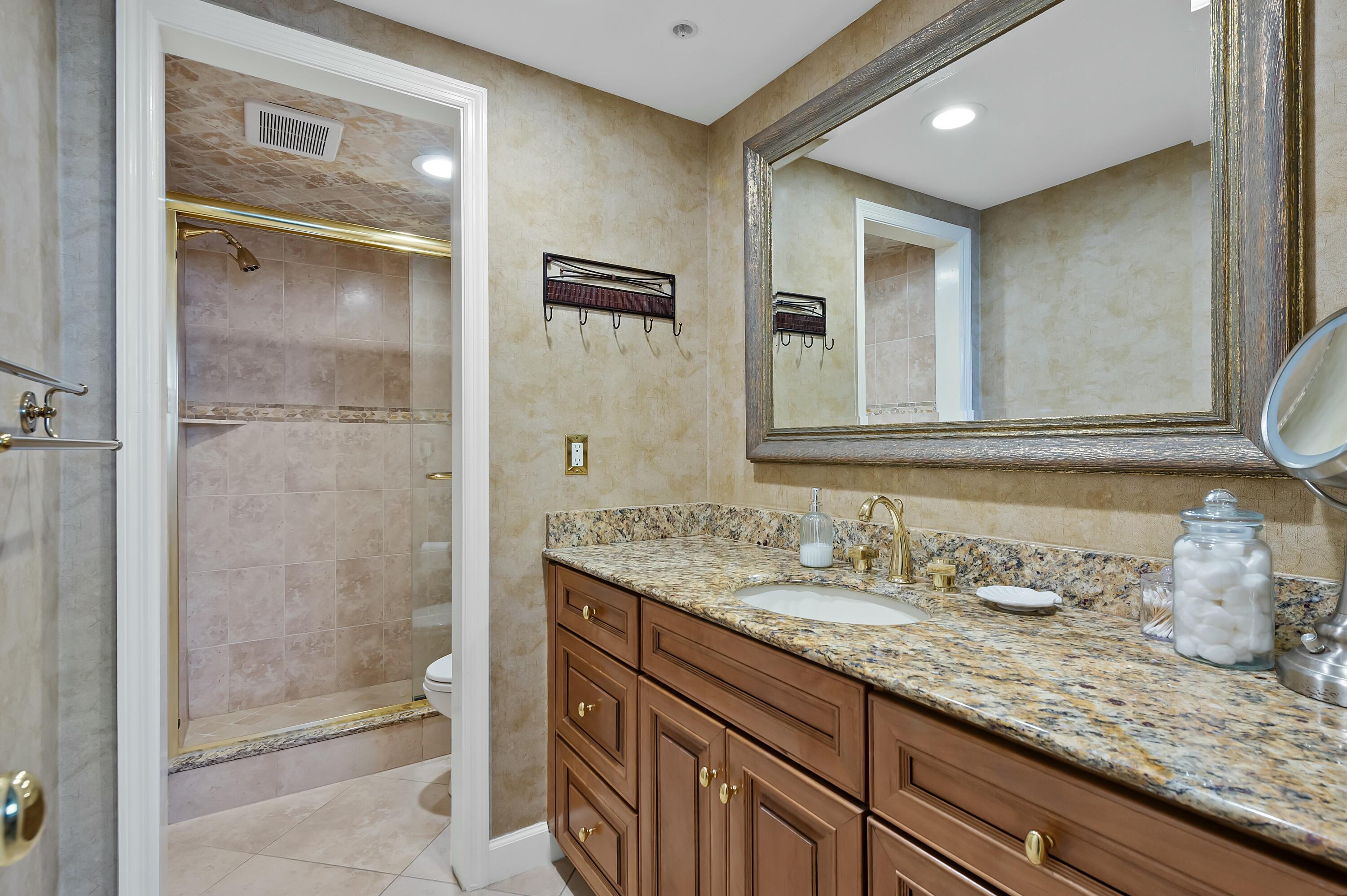 899 Jeffery Street, Unit 310 Boca Raton, FL 33487 - Photo 19 of 50 tempImageWxLRxt