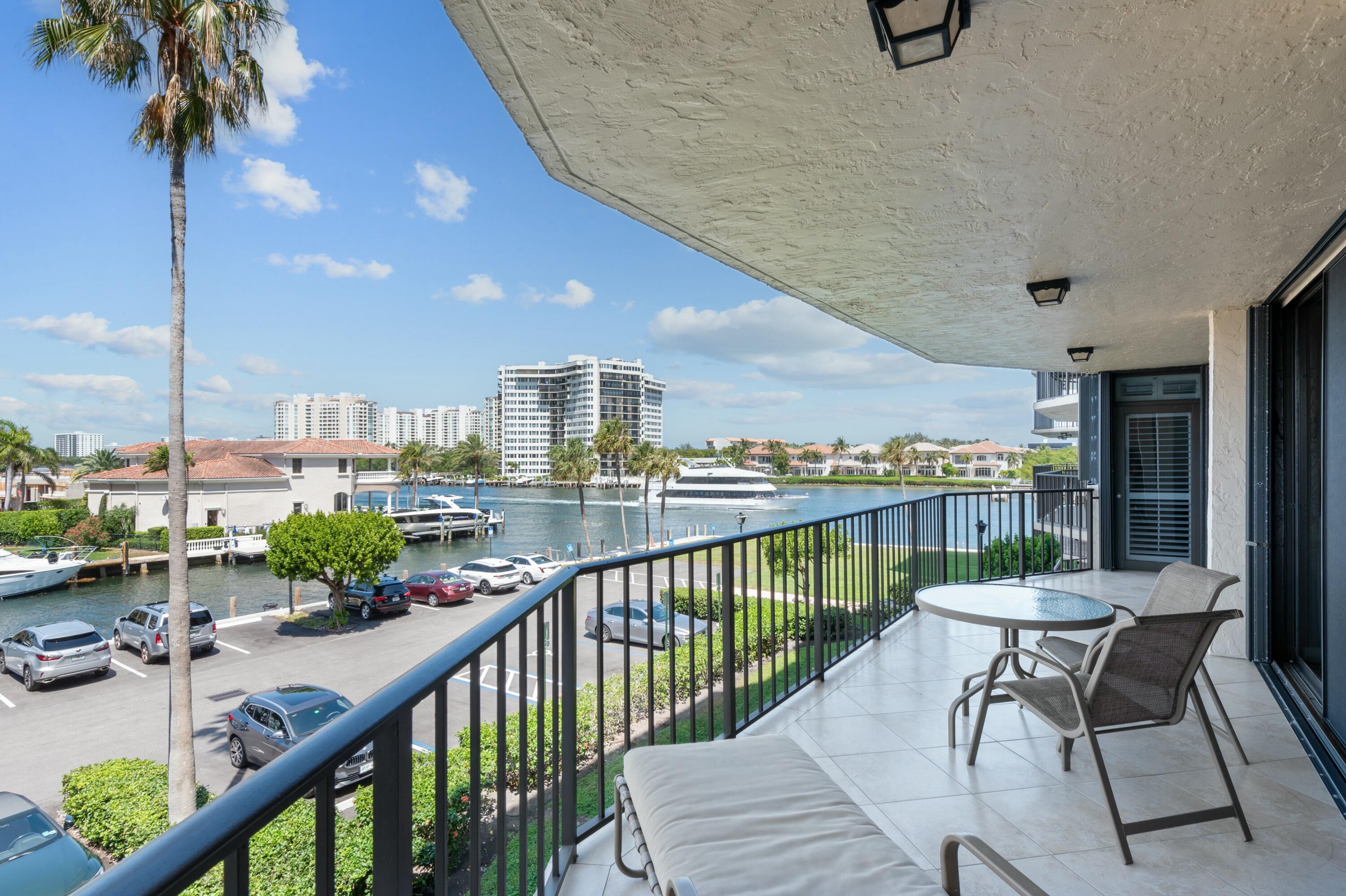 899 Jeffery Street, Unit 310 Boca Raton, FL 33487 - Photo 3 of 50 tempImagex0Xgmw