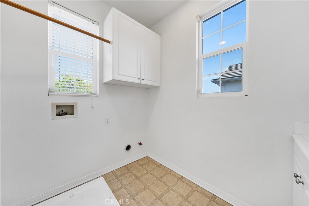 661 East Lavender Way Azusa, CA 91702 - Photo 40 of 48