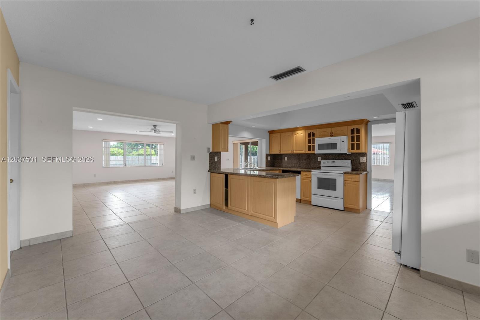 10842 Southwest 33rd Street Miami, FL 33165 - Photo 10 of 44