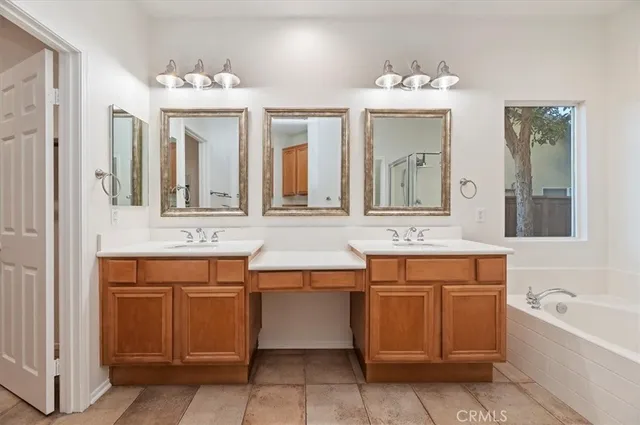 $699,900 | 40355 Miklich Drive, Murrieta, CA 92563