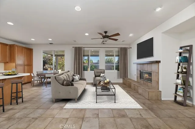 $699,900 | 40355 Miklich Drive, Murrieta, CA 92563