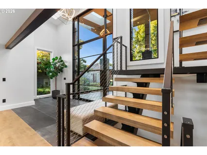 $3,995,000 | 8015 Southeast Evergreen Highway, Vancouver, WA 98664