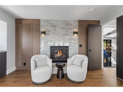 $3,995,000 | 8015 Southeast Evergreen Highway, Vancouver, WA 98664