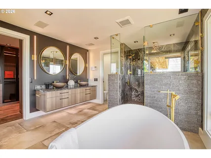 $3,995,000 | 8015 Southeast Evergreen Highway, Vancouver, WA 98664