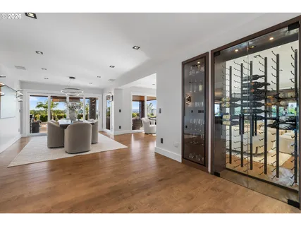 $3,995,000 | 8015 Southeast Evergreen Highway, Vancouver, WA 98664