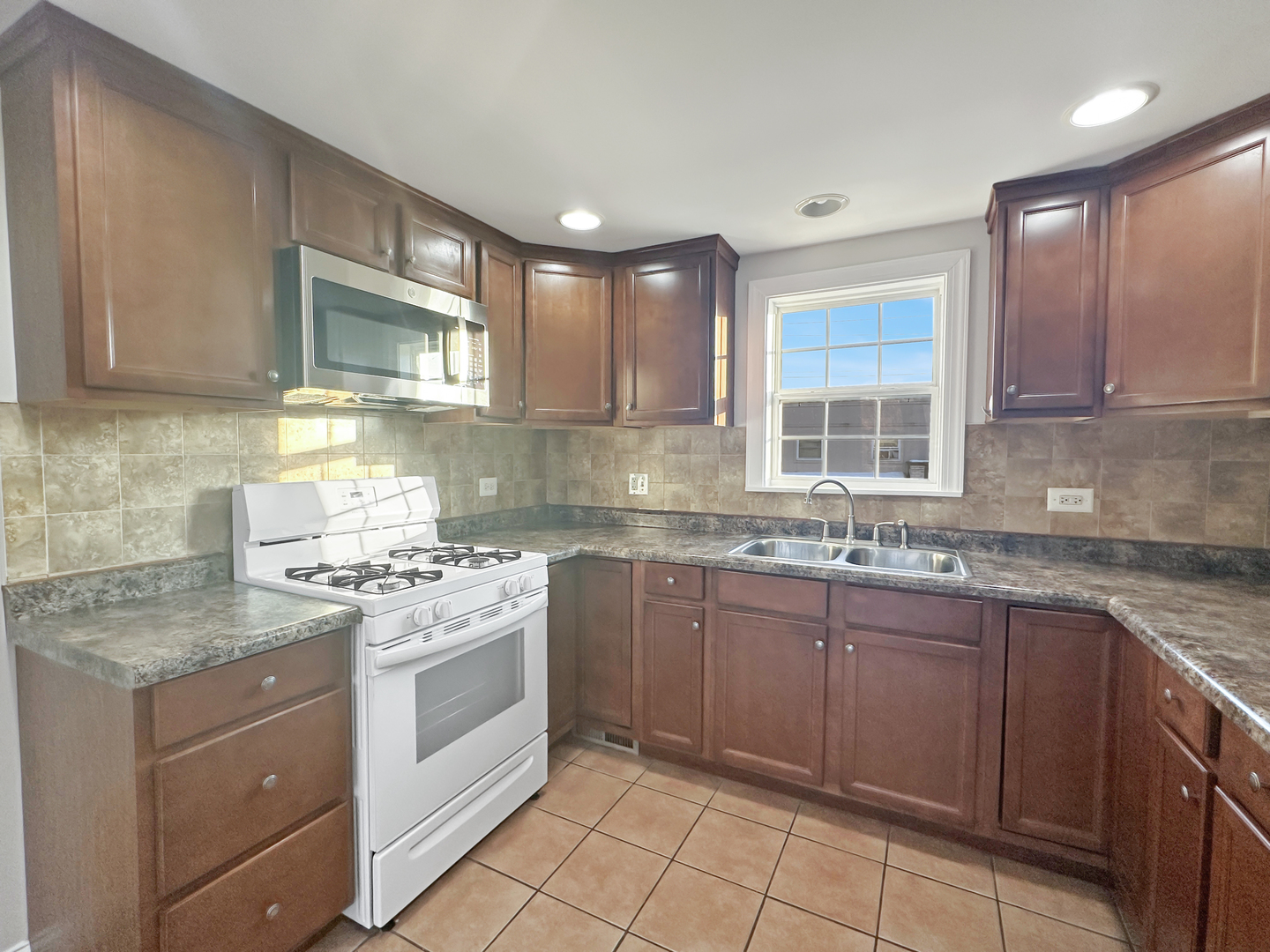 3135 Chicago Road, Unit 2 Steger, IL 60475 - Photo 3 of 14