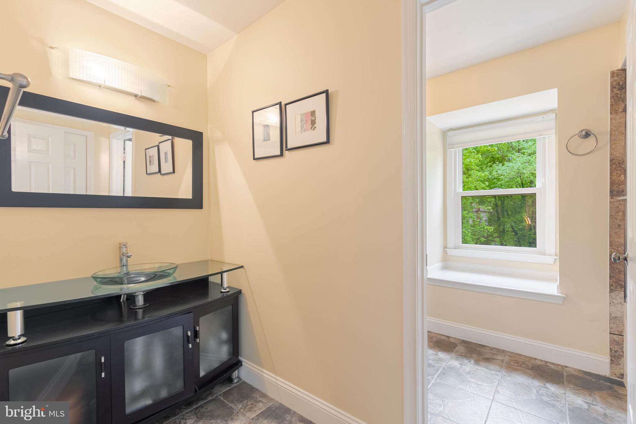 820 Ridge Drive McLean, VA 22101 - Photo 17 of 21