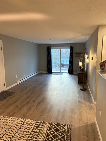 $2,100 | 130 Endicott Street North, Laconia, NH 03246