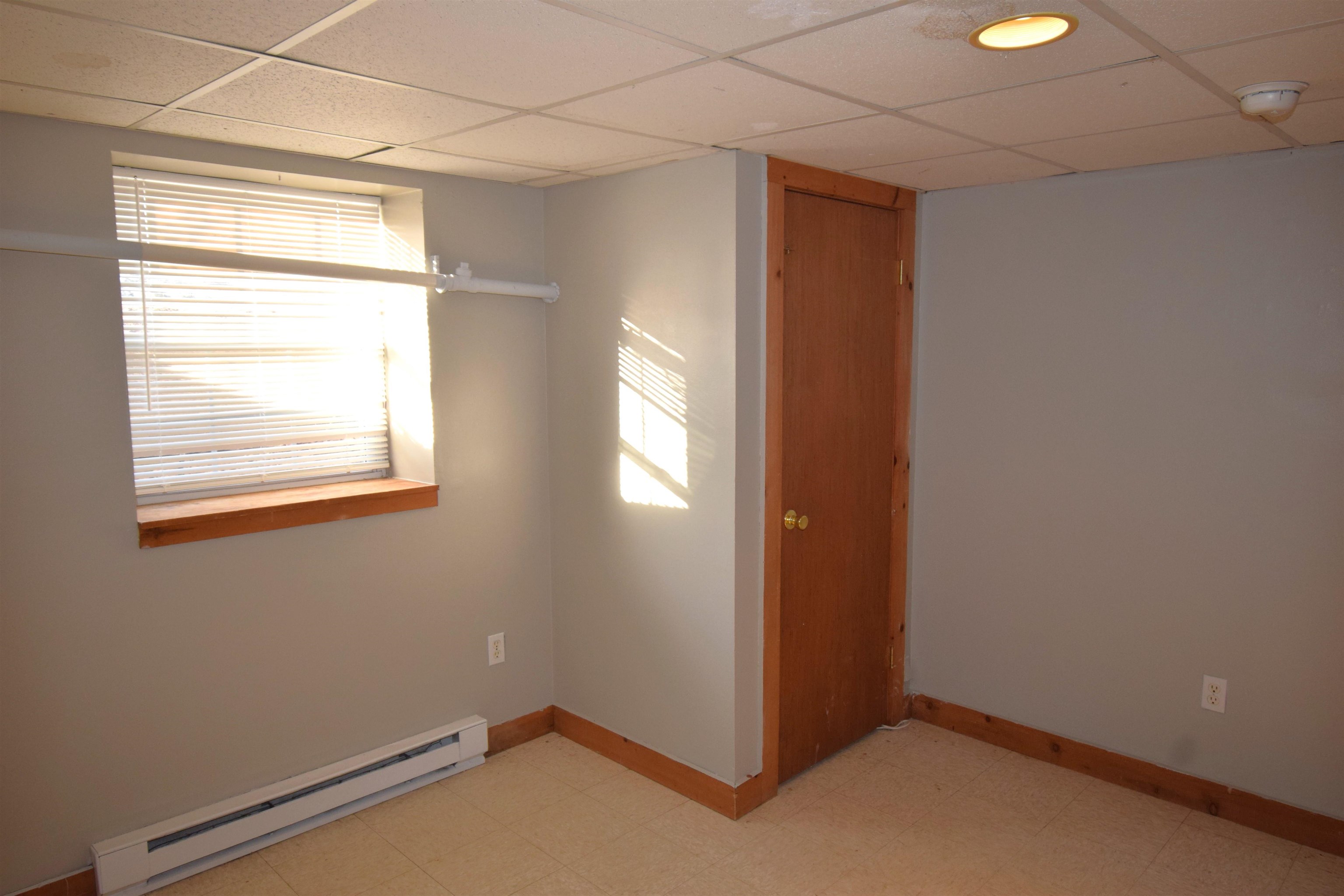 26 Mill Street, Unit 2 Epping, NH 03042 - Photo 28 of 34