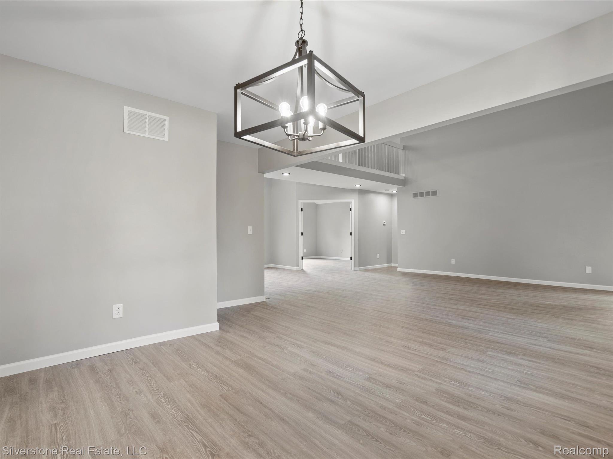 55257 Jewell Road Utica, MI 48315 - Photo 11 of 48