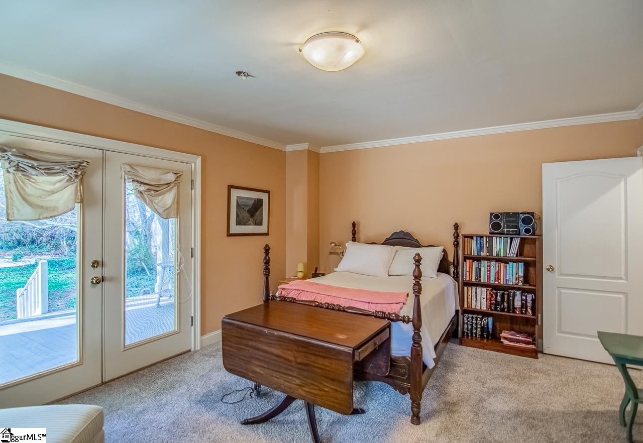 8 Dawson Road Greenville, SC 29609 - Photo 23 of 50