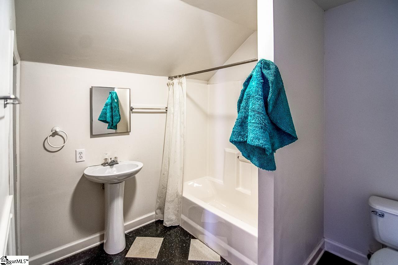 8 Dawson Road Greenville, SC 29609 - Photo 37 of 50