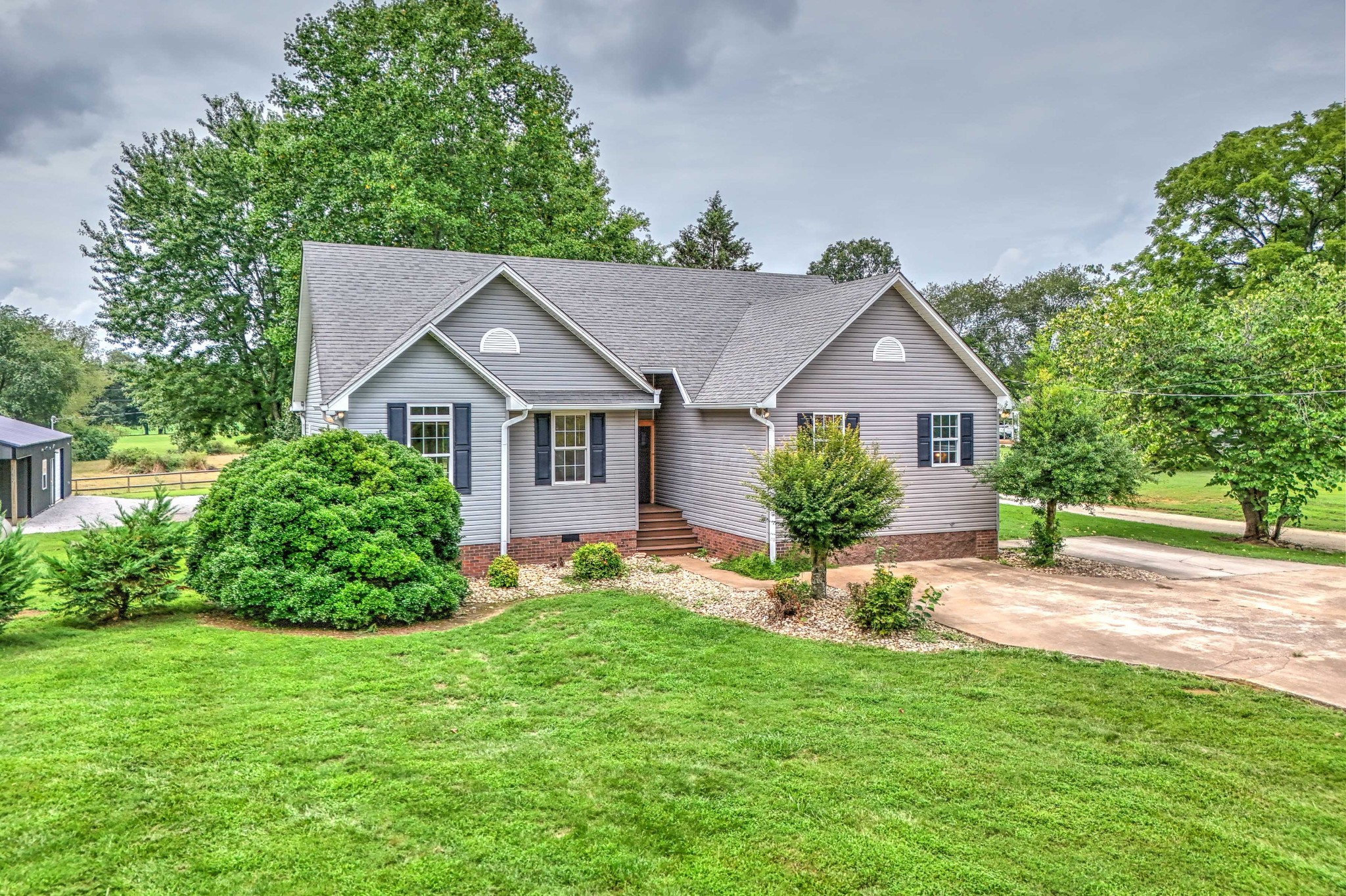 11 Otha Road Summertown, TN 38483 - Photo 1 of 70 Gallery Image 1