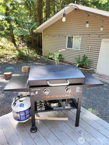 $1,800 | 221 Mt Seattle Way, Hoodsport, WA 98548