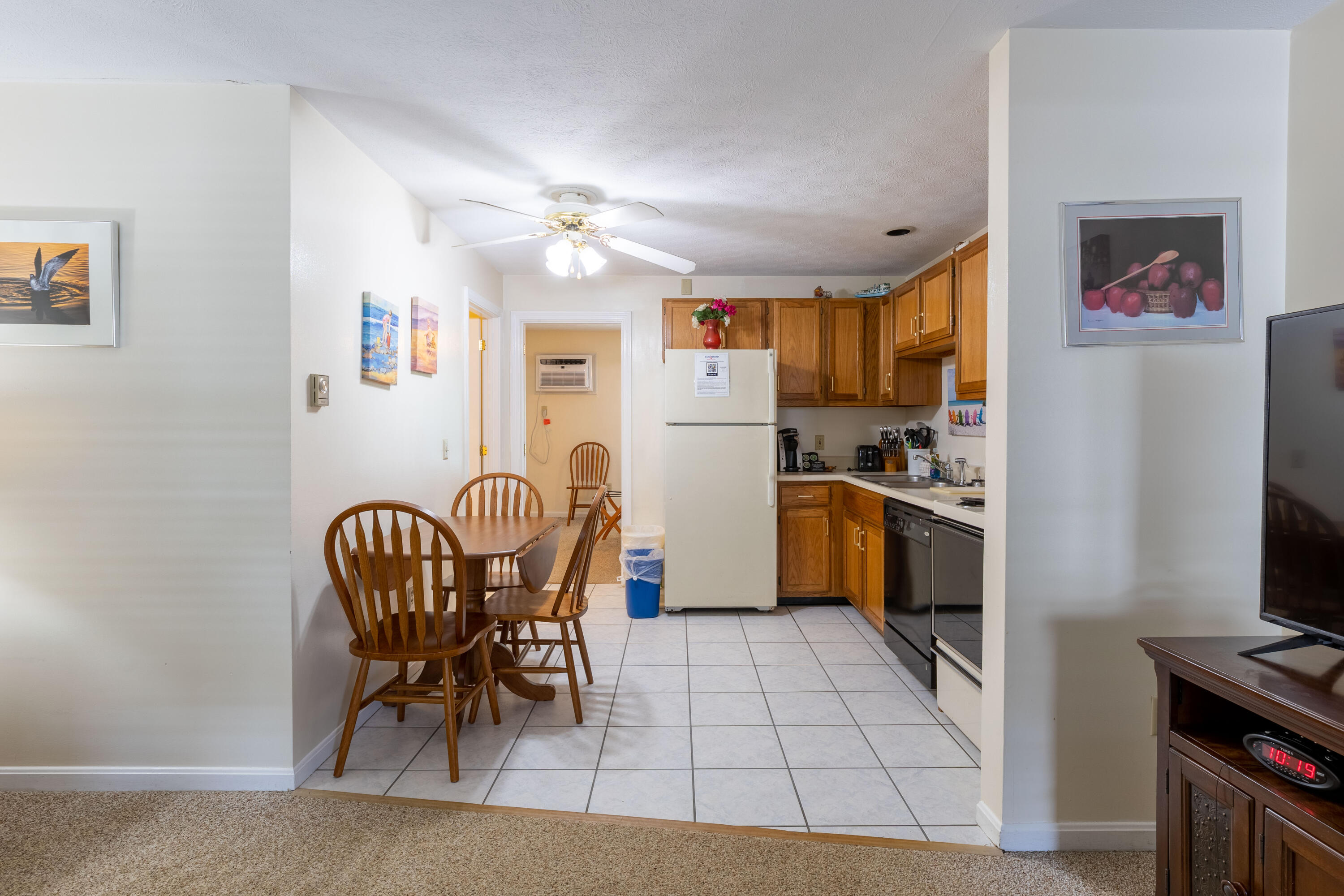 1351 Post Road, Unit 123 Wells, ME 04090 - Photo 3 of 24 9L9A8694-HDR