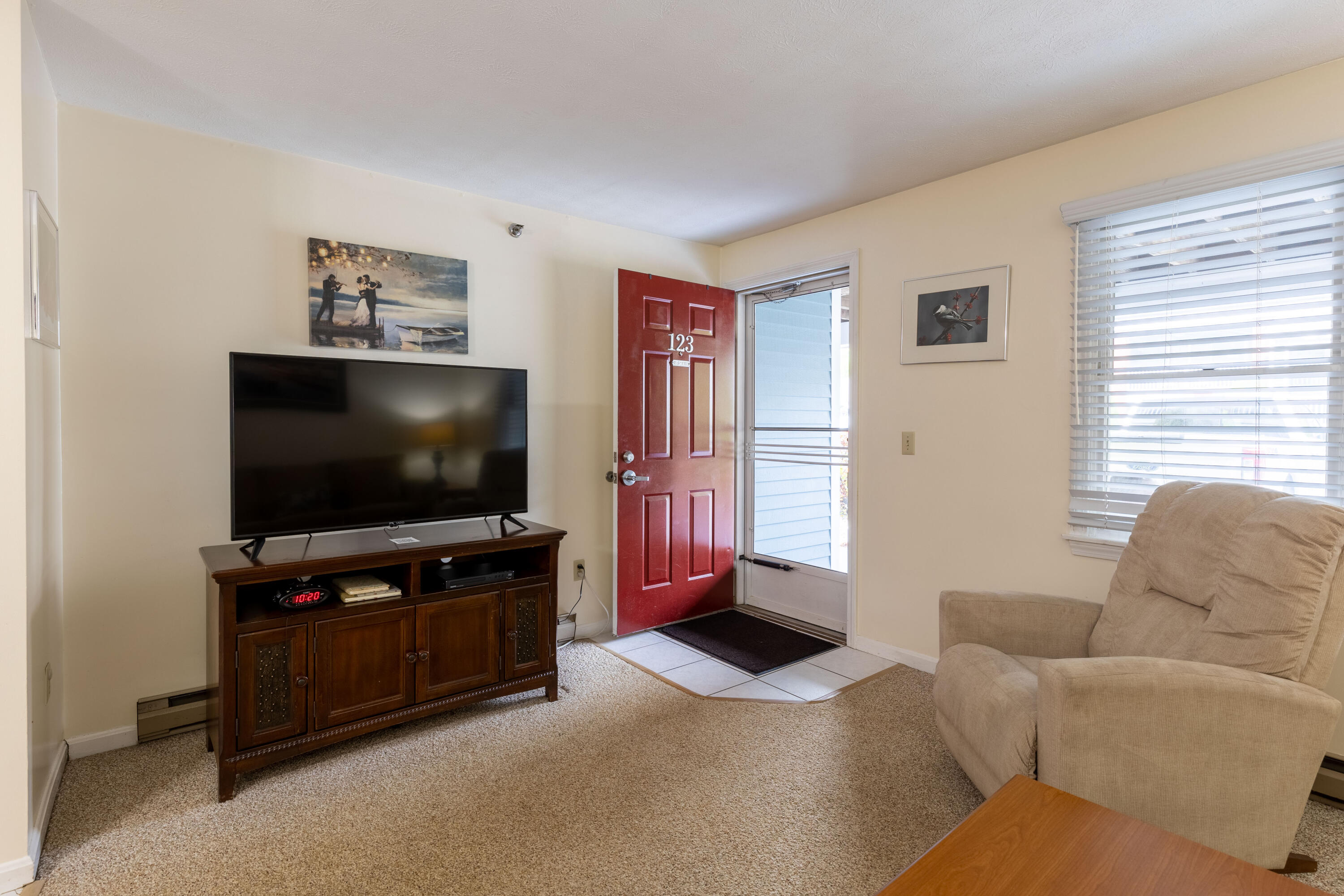 1351 Post Road, Unit 123 Wells, ME 04090 - Photo 5 of 24 9L9A8700-HDR