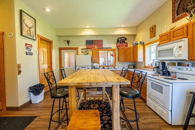 $750,000 | 0 Hurlburt Road, Mondovi, WI 54755