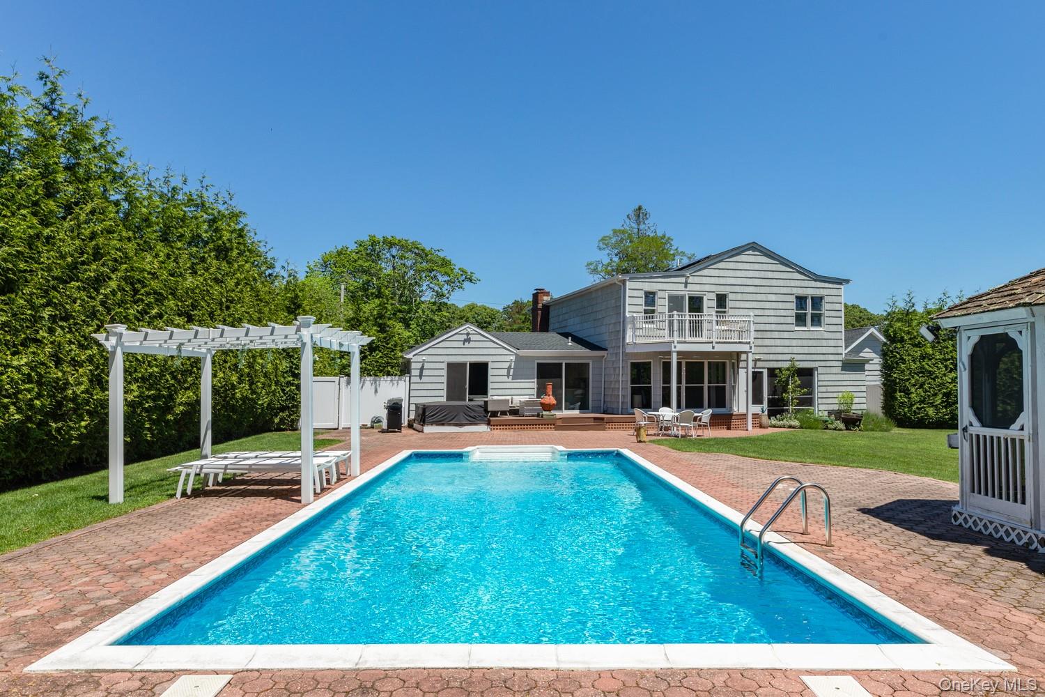 137 South Road Westhampton, NY 11977 - Photo 42 of 50