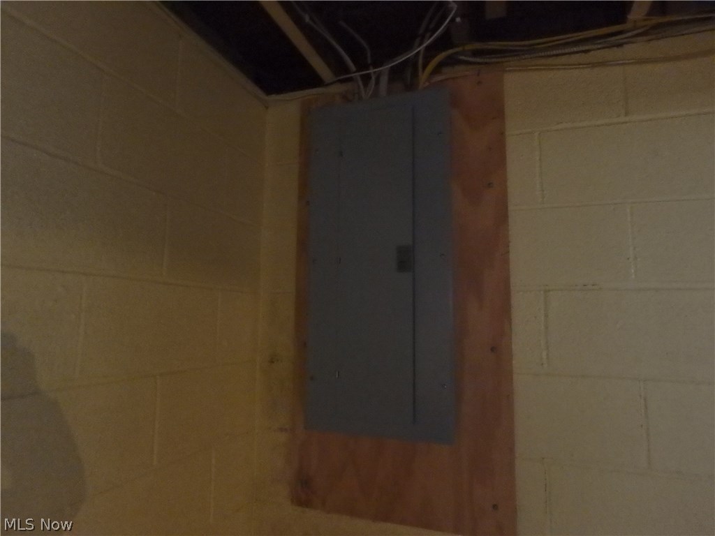 555 Stanley Road Akron, OH 44312 - Photo 11 of 21 Gallery Image 11