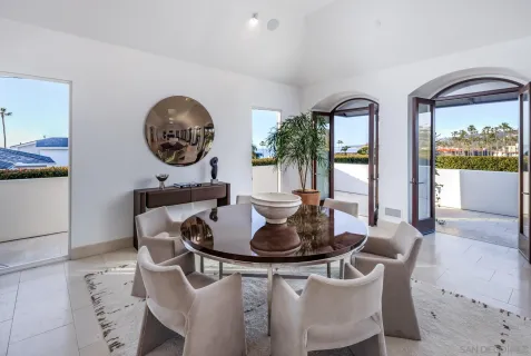 $9,985,000 | 7970 Roseland Drive, La Jolla, CA 92037