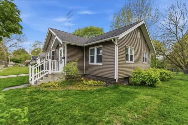 $148,500 | 816 Burns Street, Niles, MI 49120