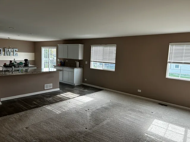 $399,900 | 895 Timber Lake Drive, Antioch, IL 60002