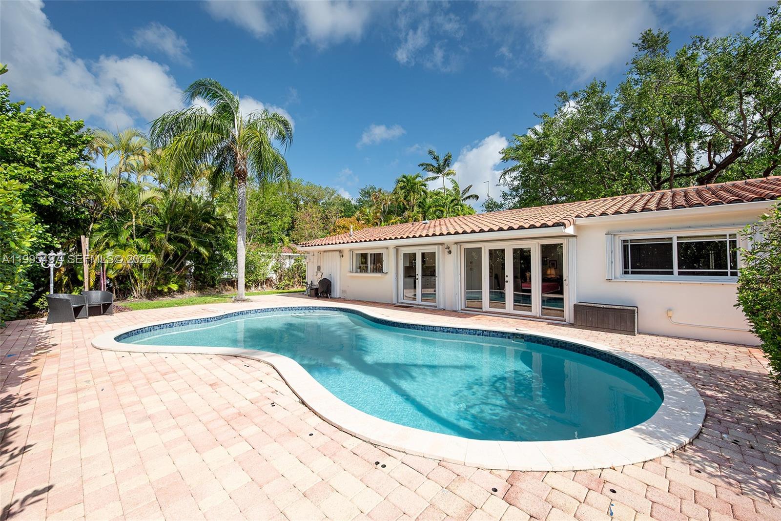 9370 Southwest 82nd Street Miami, FL 33173 - Photo 31 of 37