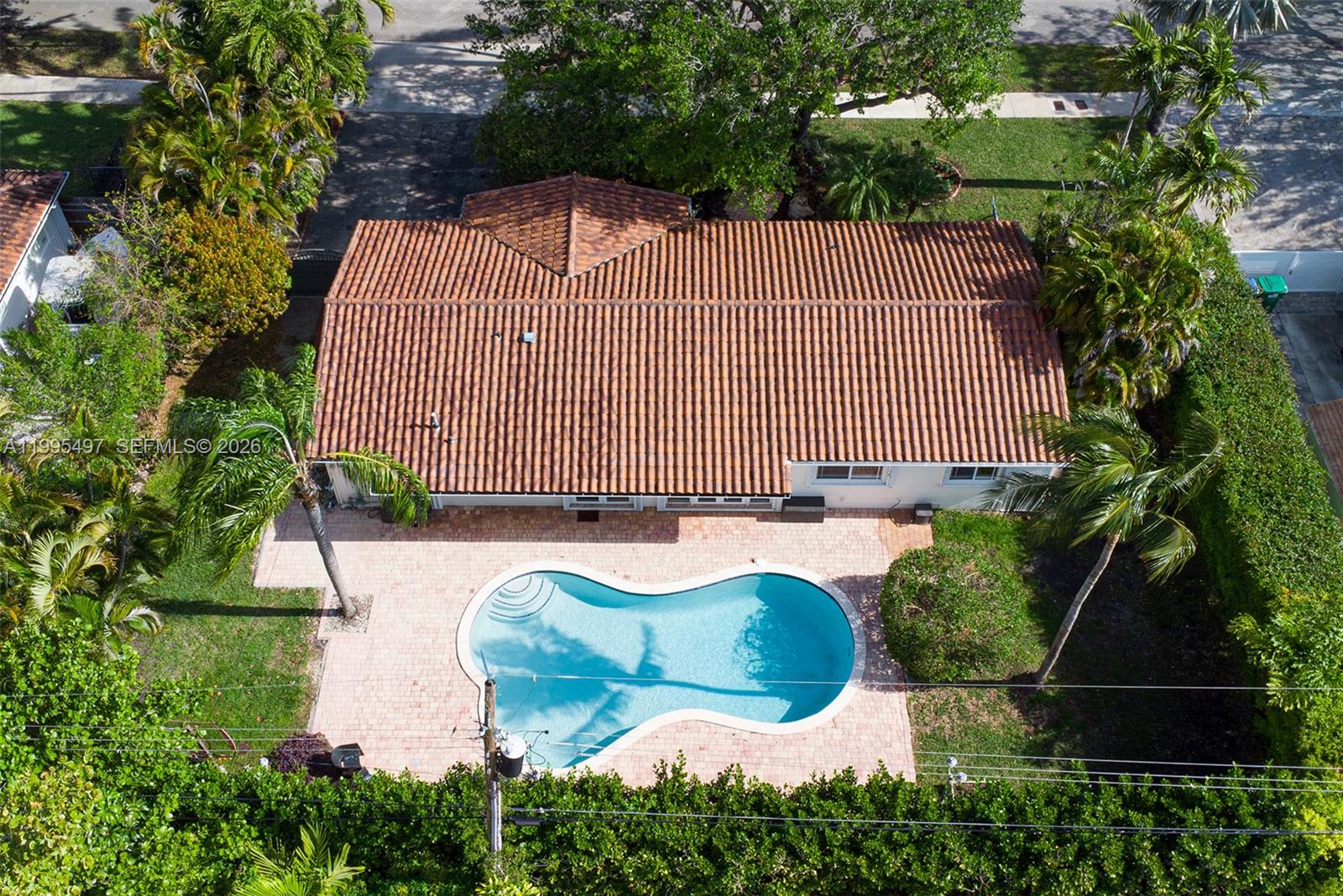 9370 Southwest 82nd Street Miami, FL 33173 - Photo 35 of 37