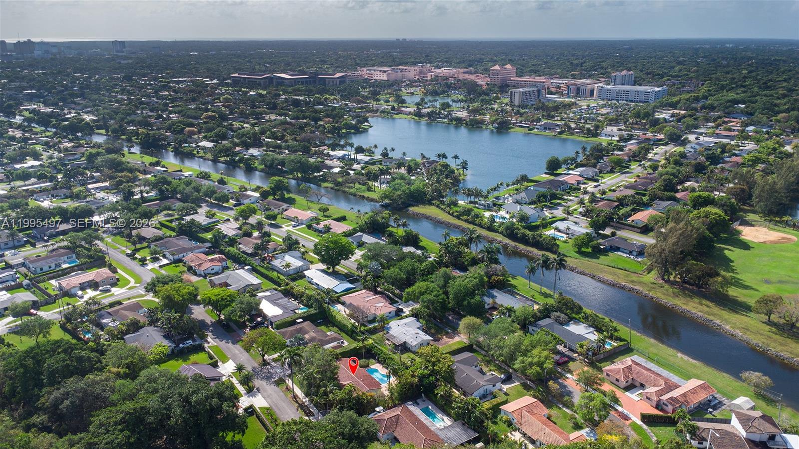 9370 Southwest 82nd Street Miami, FL 33173 - Photo 4 of 37
