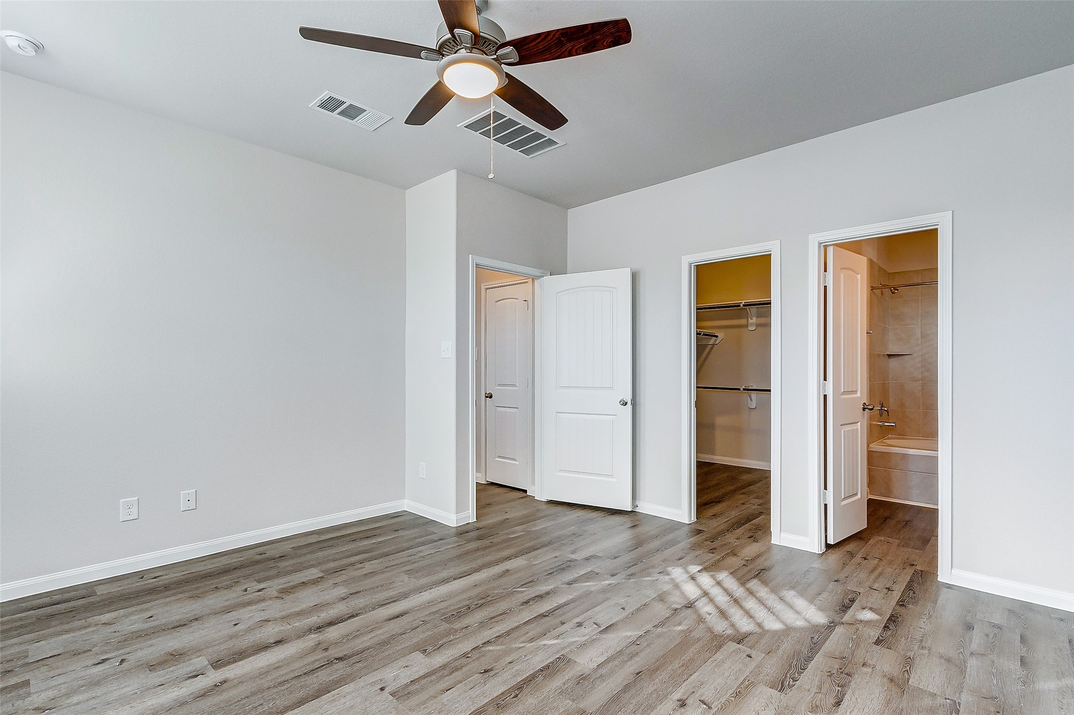 23510 Goodfellow Drive Spring, TX 77373 - Photo 15 of 32 Primary Bedroom