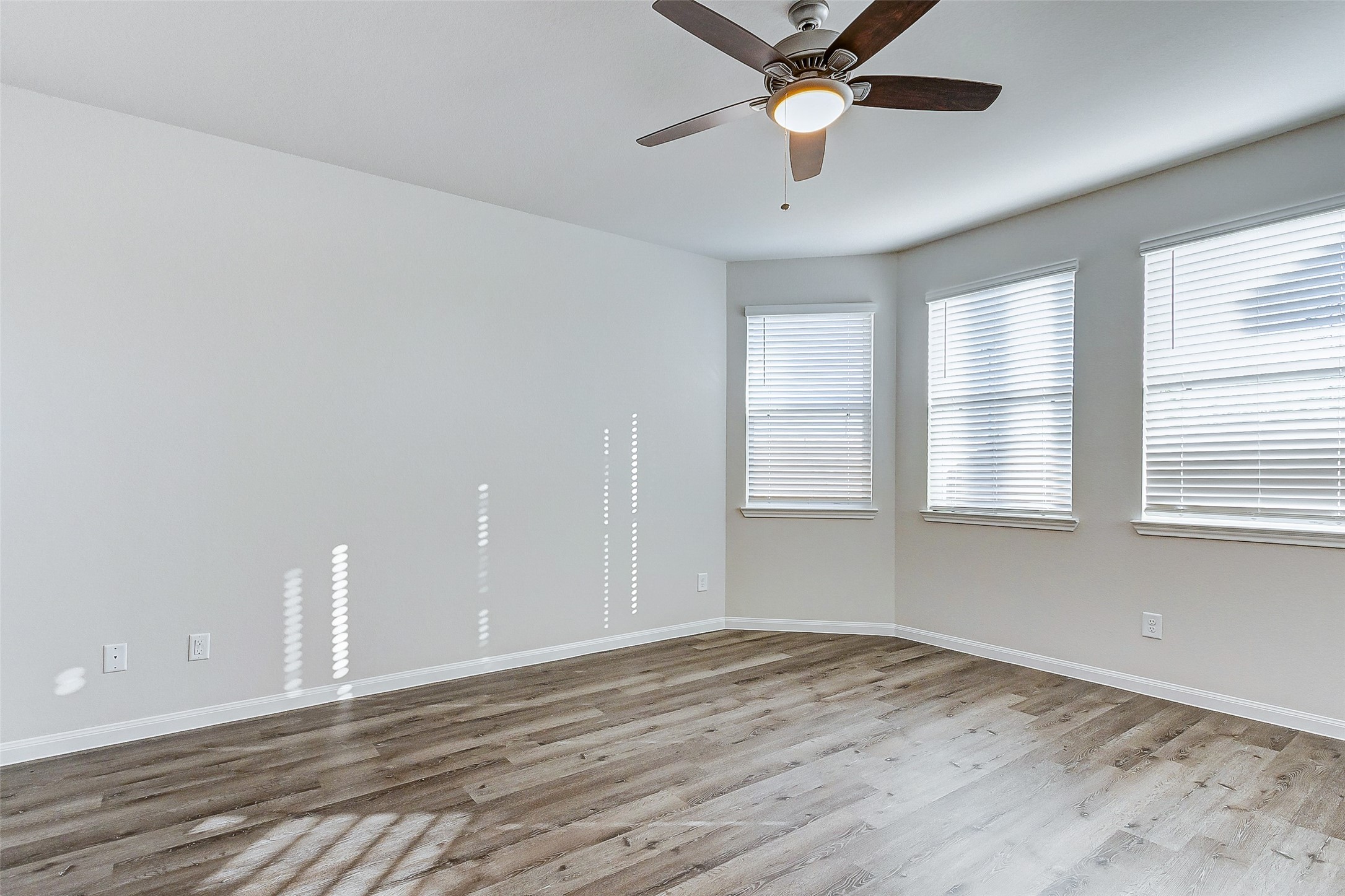 23510 Goodfellow Drive Spring, TX 77373 - Photo 16 of 32 Primary Bedroom