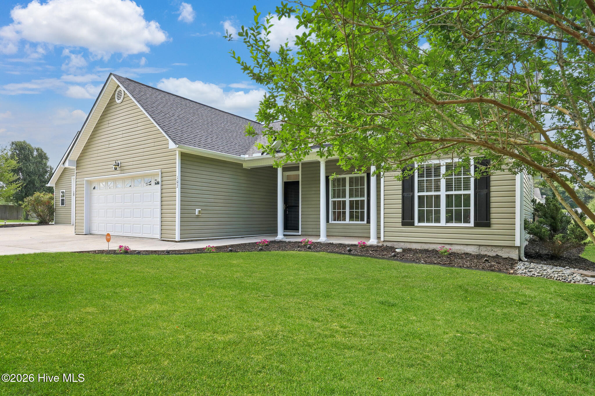 102 Spring Leaf Lane Jacksonville, NC 28540 - Photo 2 of 52