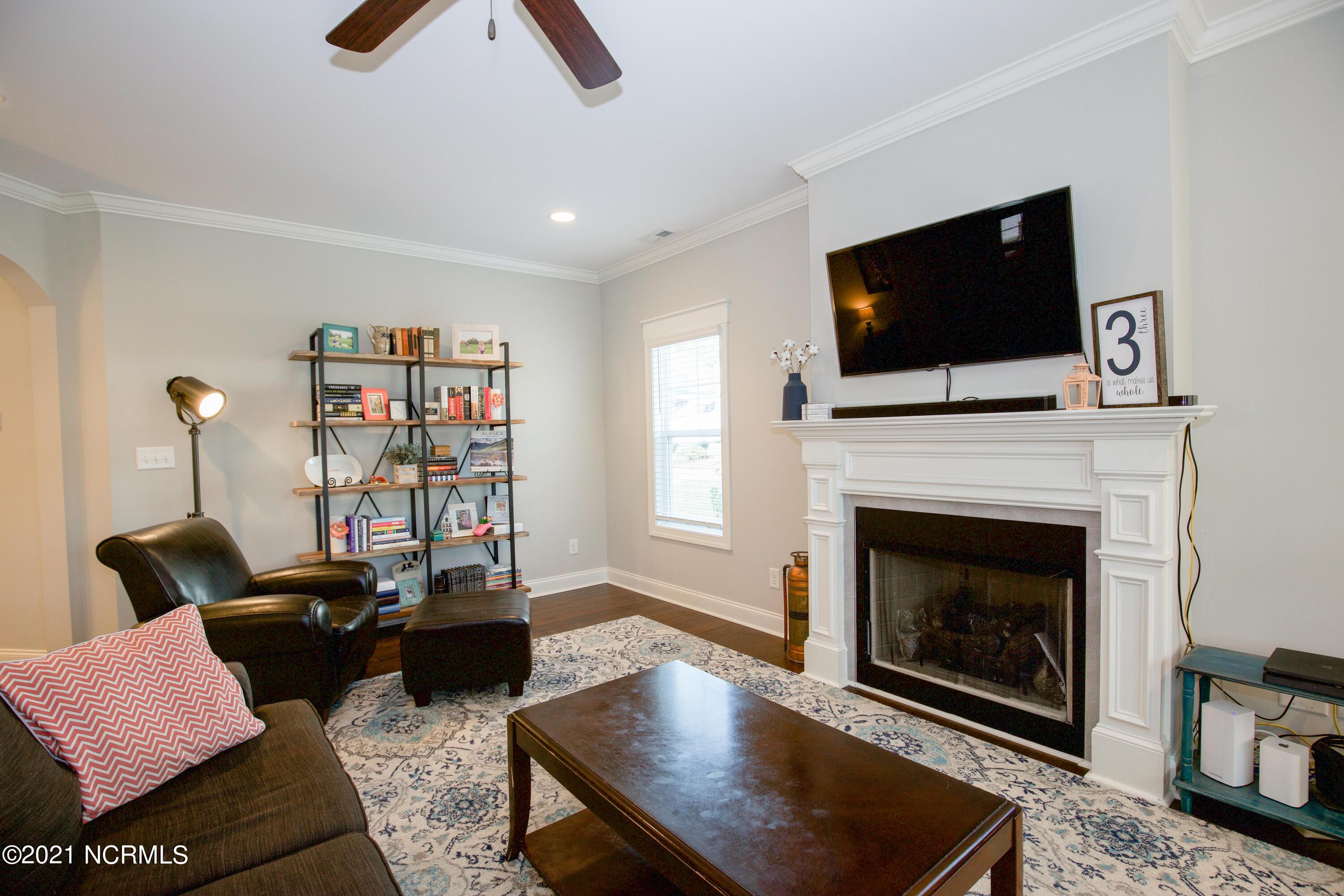 495 Legacy Lakes Way Aberdeen, NC 28315 - Photo 17 of 60 495 Legacy Lakes Way-15