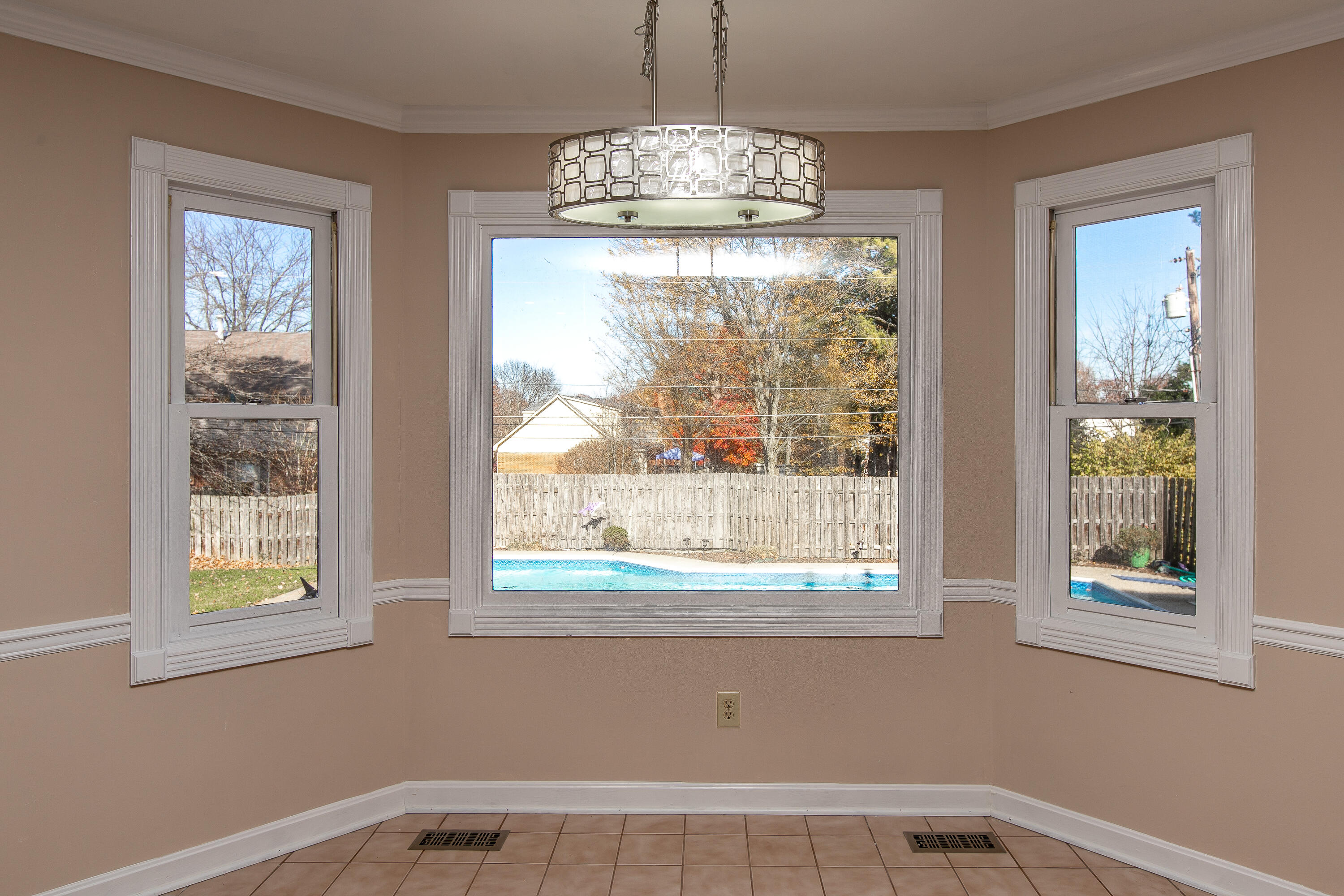 3451 Snaffle Road Lexington, KY 40513 - Photo 19 of 46 breakfast area looking over pool