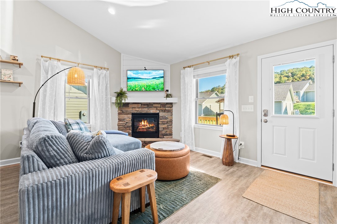 575 Townhomes Place, Unit 34 Boone, NC 28607 - Photo 13 of 28