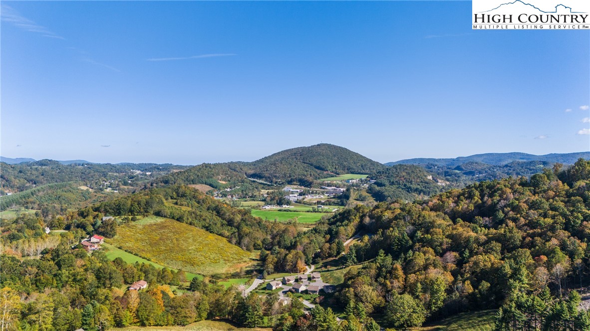 575 Townhomes Place, Unit 34 Boone, NC 28607 - Photo 7 of 28