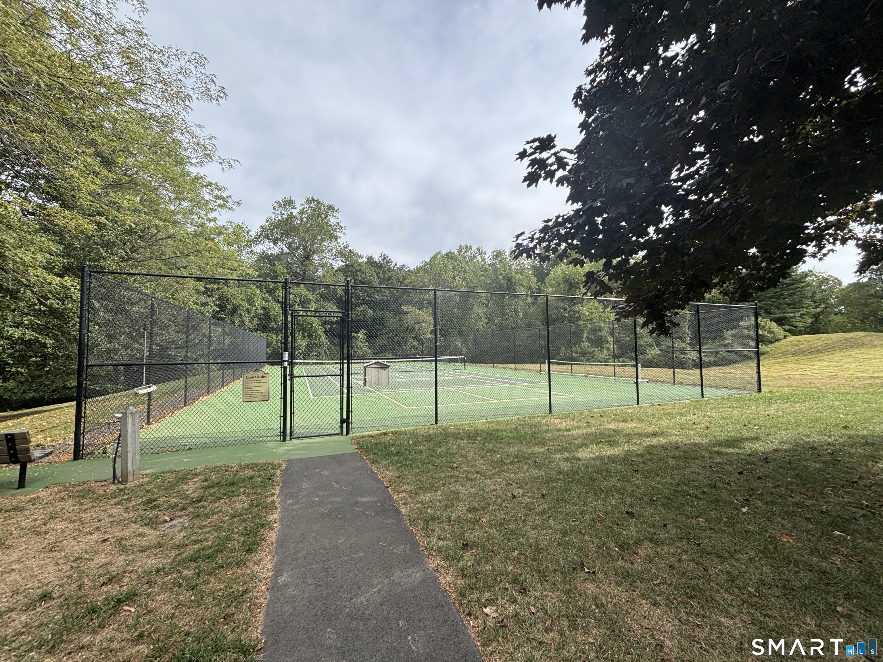81 Legend Hill Road, Unit 81 Madison, CT 06443 - Photo 36 of 40