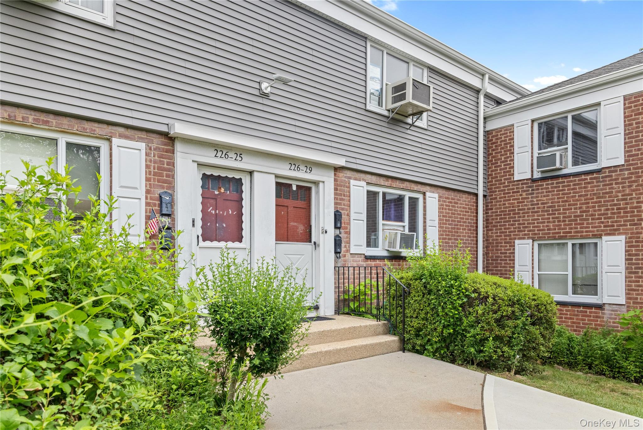 226-29 Manor Road, Unit 2 Queens, NY 11427 - Photo 2 of 17