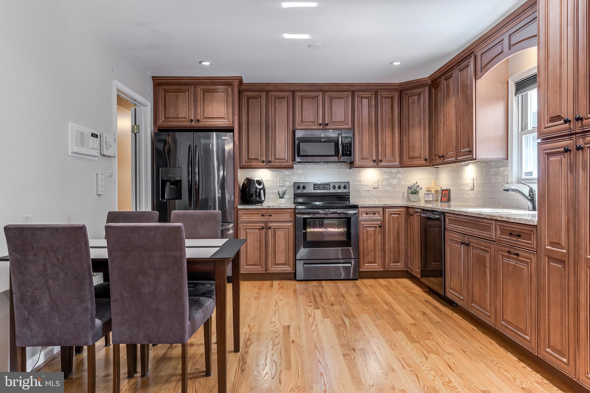 7407 Range Road Alexandria, VA 22306 - Photo 8 of 48 Gallery Image 8