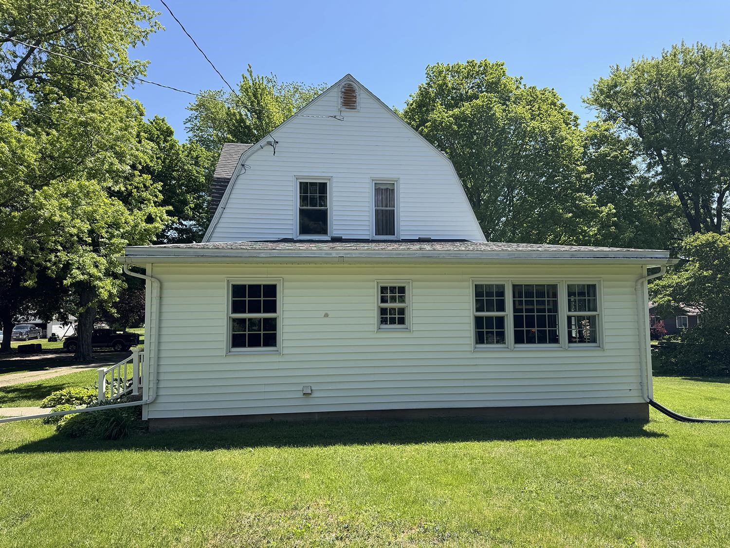 314 Plummer Avenue Chadwick, IL 61014 - Photo 5 of 48